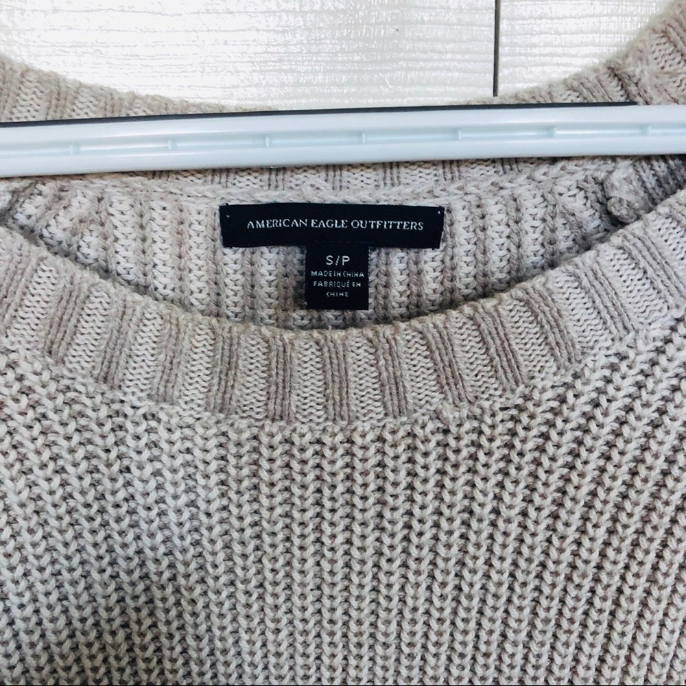 American Eagle Outfitters Sweater Small - Picture 2 of 3